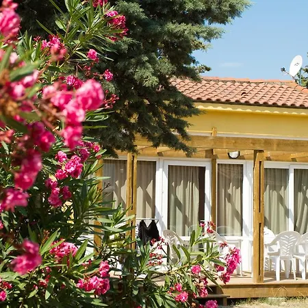 Village Les Abricotiers Camping 2*