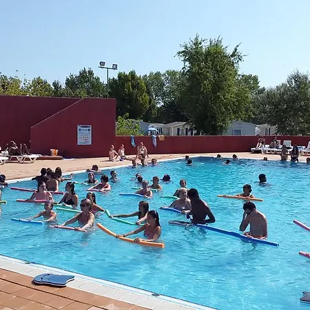 Village Les Abricotiers 2* Perpignan