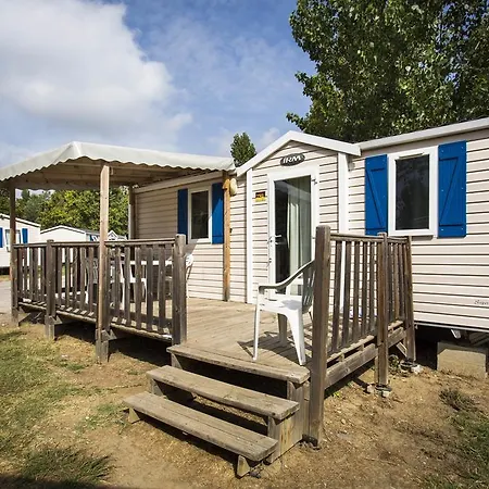 Campingplatz Village Les Abricotiers