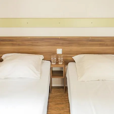 Village Les Abricotiers 2*