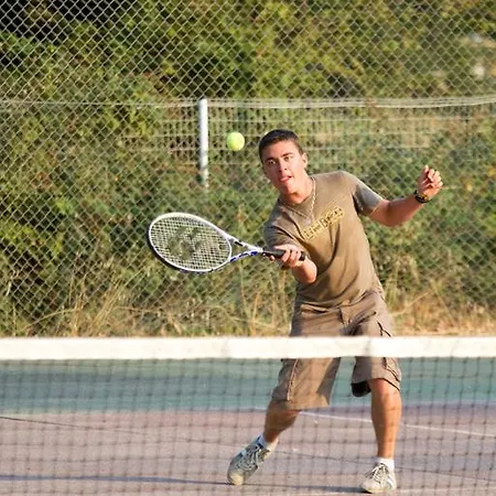 Village Les Abricotiers Camping