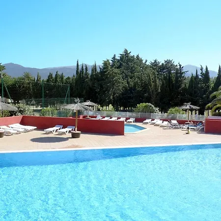 Campingplatz Village Les Abricotiers 2*